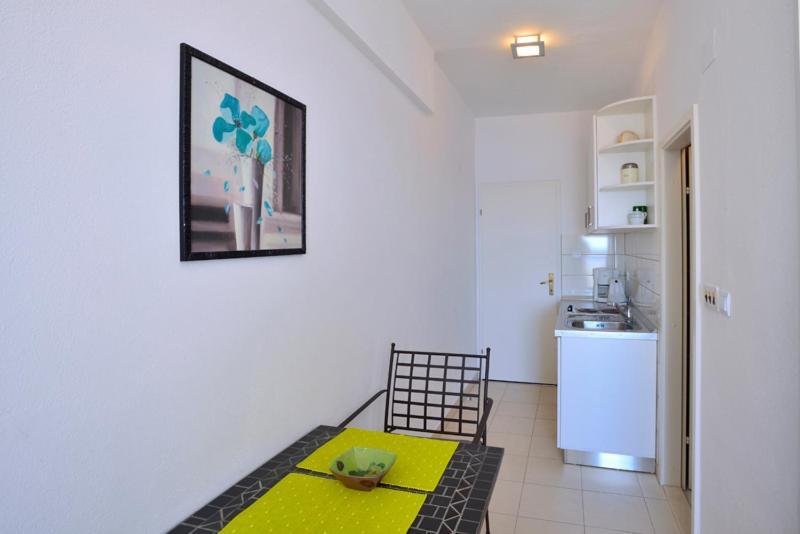 Sunset Apartment *
